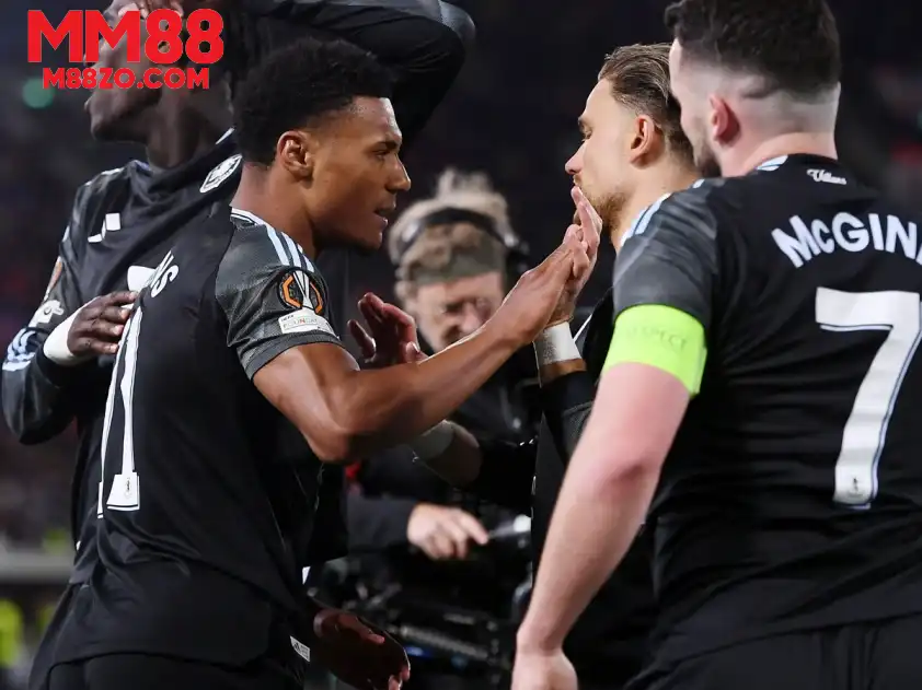 Aston Villa đang có nhiều lợi thế trước Bologna trong việc giành quyền đi tiếp (Ảnh: ESPN)